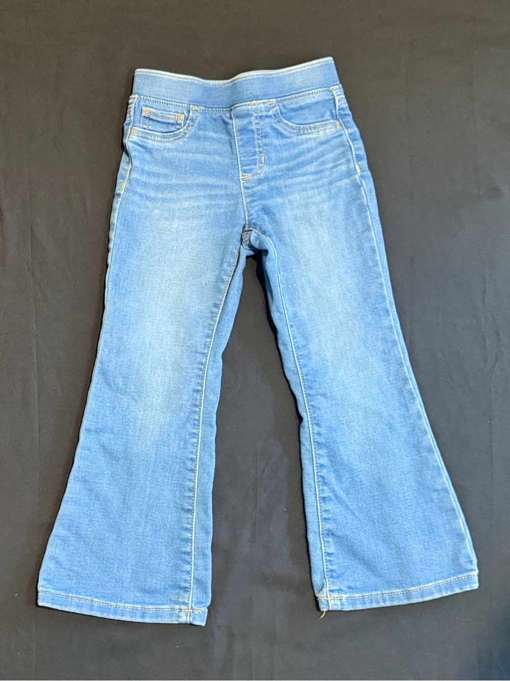 Light Blue Girlโs 5T Flared Jeans